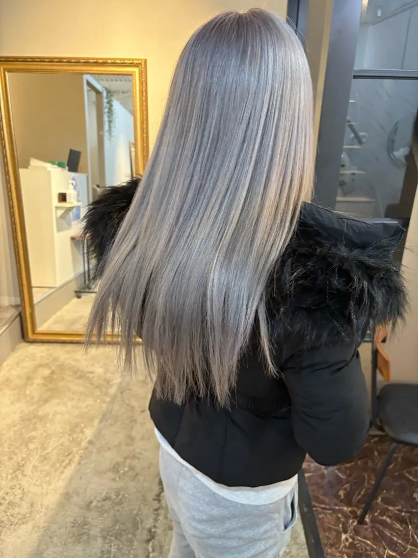 ロング ヘアカラー トリートメント 髪質改善×縮毛矯正 ×艶カラーNAOのヘアスタイル