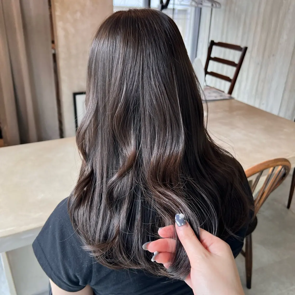 ロング カット ヘアカラー トリートメント オオバヤシ マホのヘアスタイル