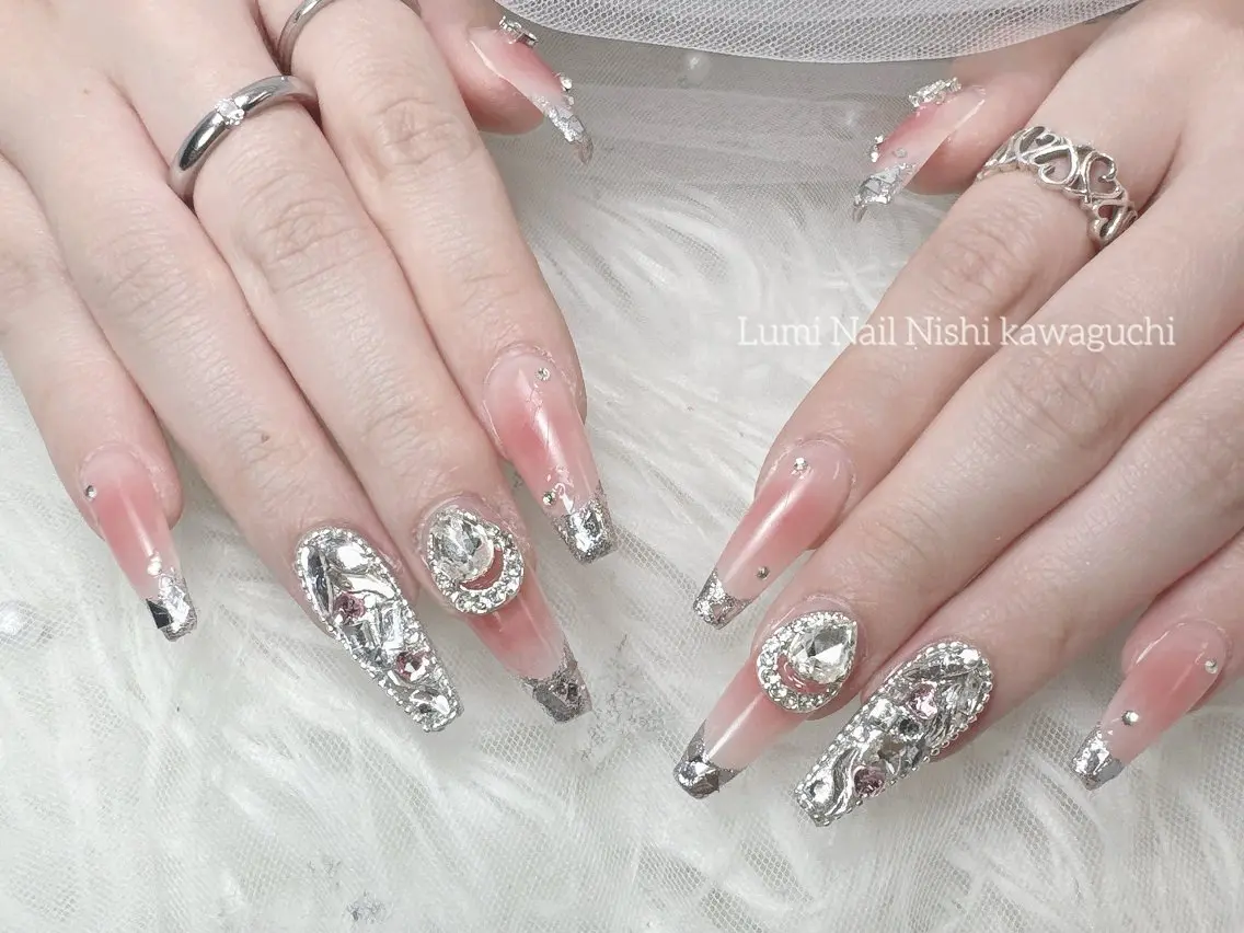 ネイル フットネイル ジェルネイル キラキラネイル オフィスネイル ピンク ハンドネイル Lumi Nail Salonのネイルデザイン