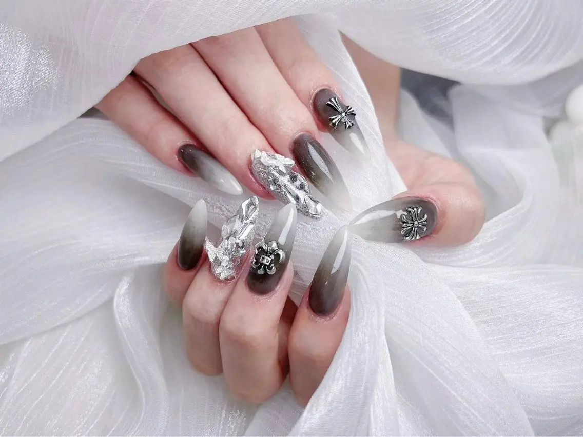 ネイル アートネイル フラワーネイル フットネイル ジェルネイル マグネットネイル Babarla Nailのネイルデザイン