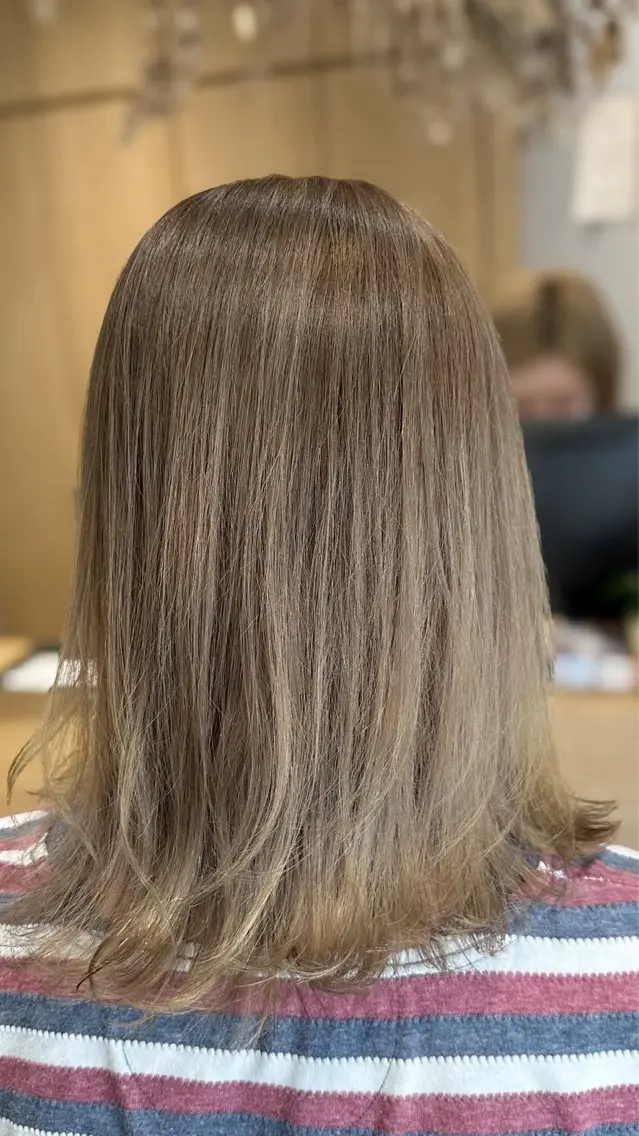 ミディアム レイヤーカット カット ヘアカラー 巻ける髪質改善🫧ハ イライト/永田汰伊智のヘアスタイル