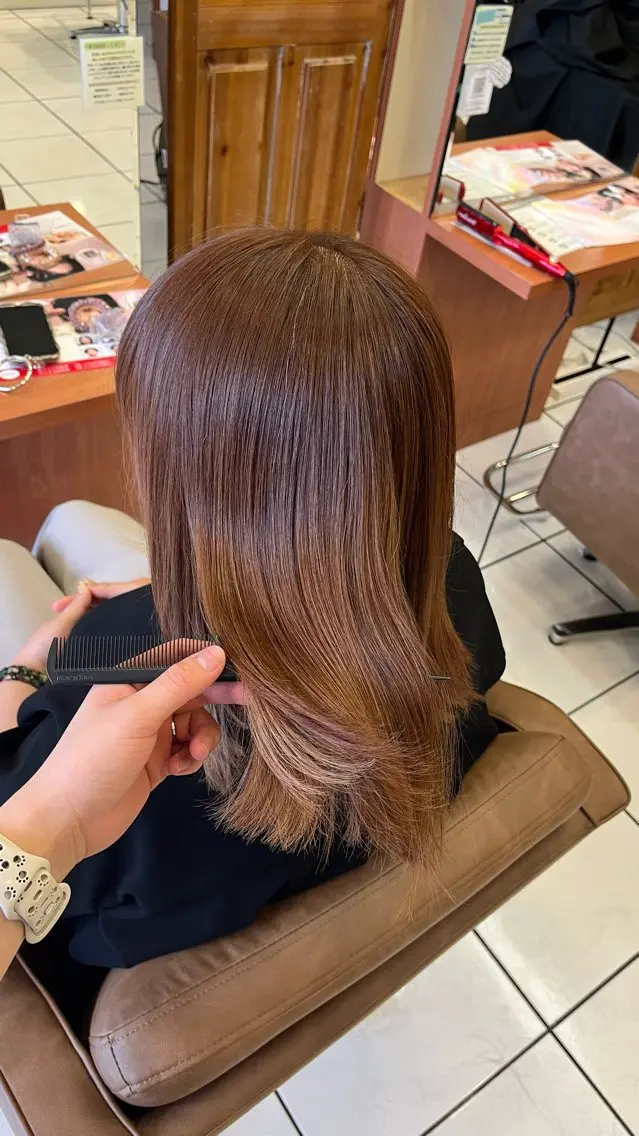 ミディアム カラー カット ヘアカラー 🫧透明感 ×艶🫧 吉田 陽菜のヘアスタイル