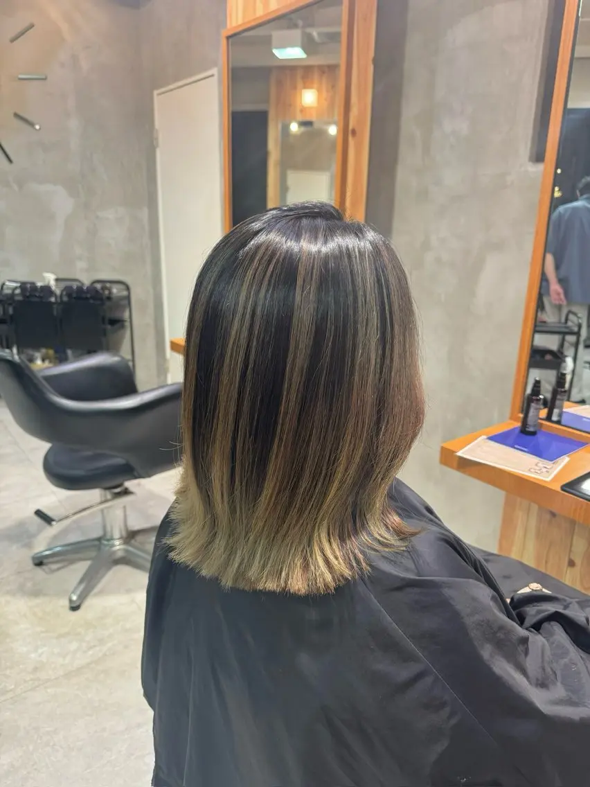 ミディアム カラー ヘアアレンジ 佐々木  まゆかのヘアスタイル