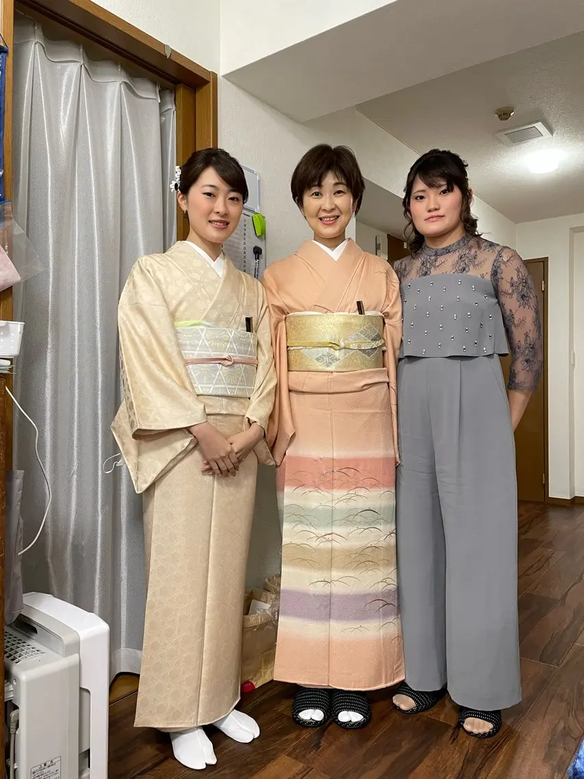 ヘアーセット+メイク訪問着着付けの写真