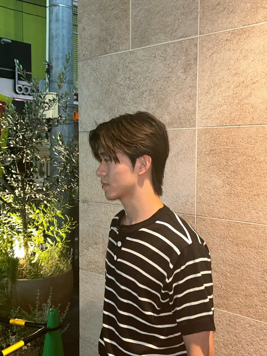 ミディアム カラー パーマ ヘアアレンジ メンズ ミディアムパーマ センターパート ダウンパーマ メンズ韓国風 メンズパーマ メンズ カラー特化/ カラー特化/池田海斗のヘアスタイル