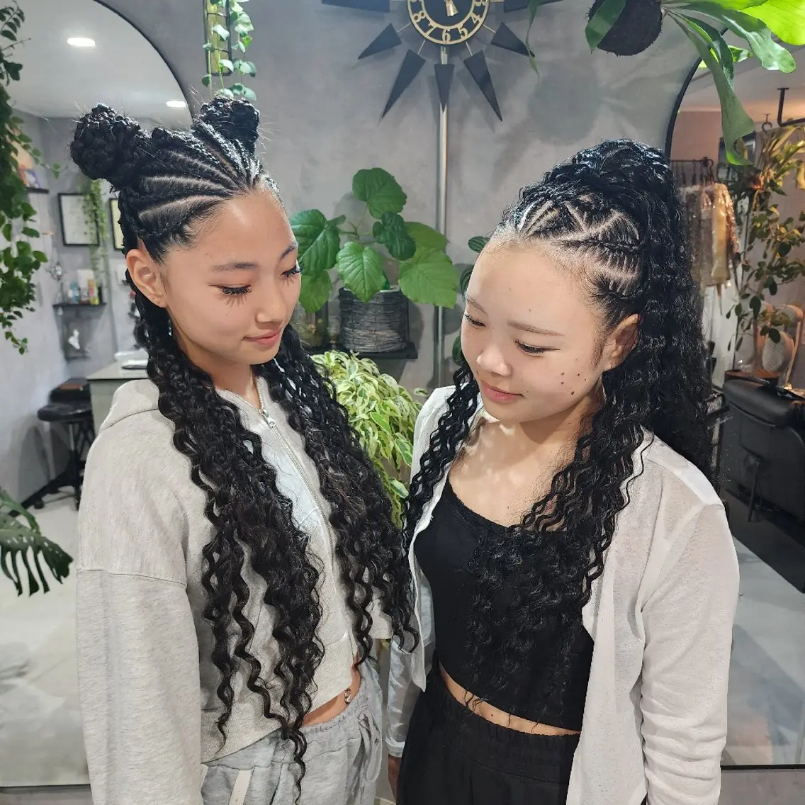 ヘアアレンジ 成人式 卒業式のヘアスタイル ESTELA... OHARA のヘアスタイル