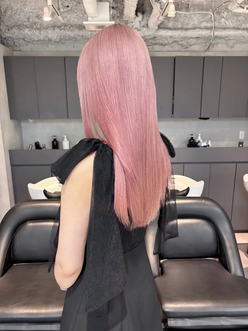 ロング カラー ブリーチ ピンクカラー カット ヘアカラー トリートメント レイヤー/顔周り /AKARIのヘアスタイル