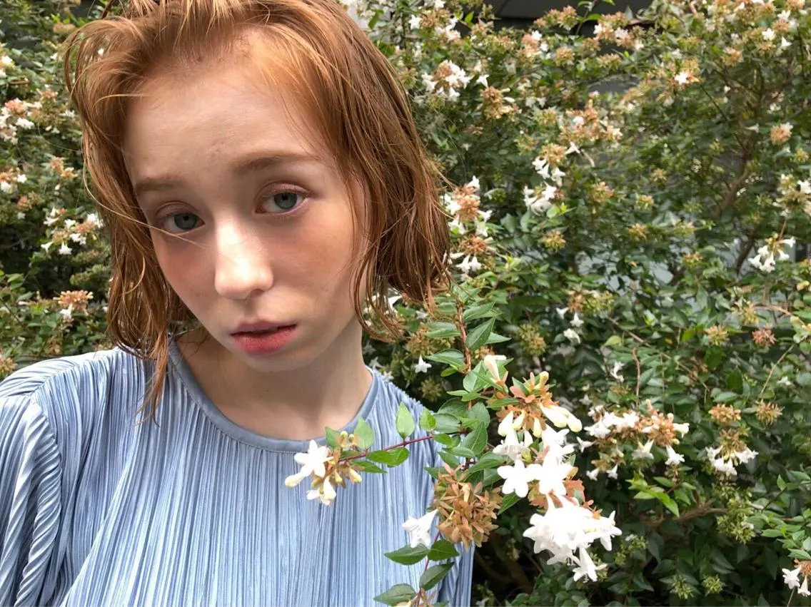 ミディアム 緑川 瑞穂のヘアスタイル