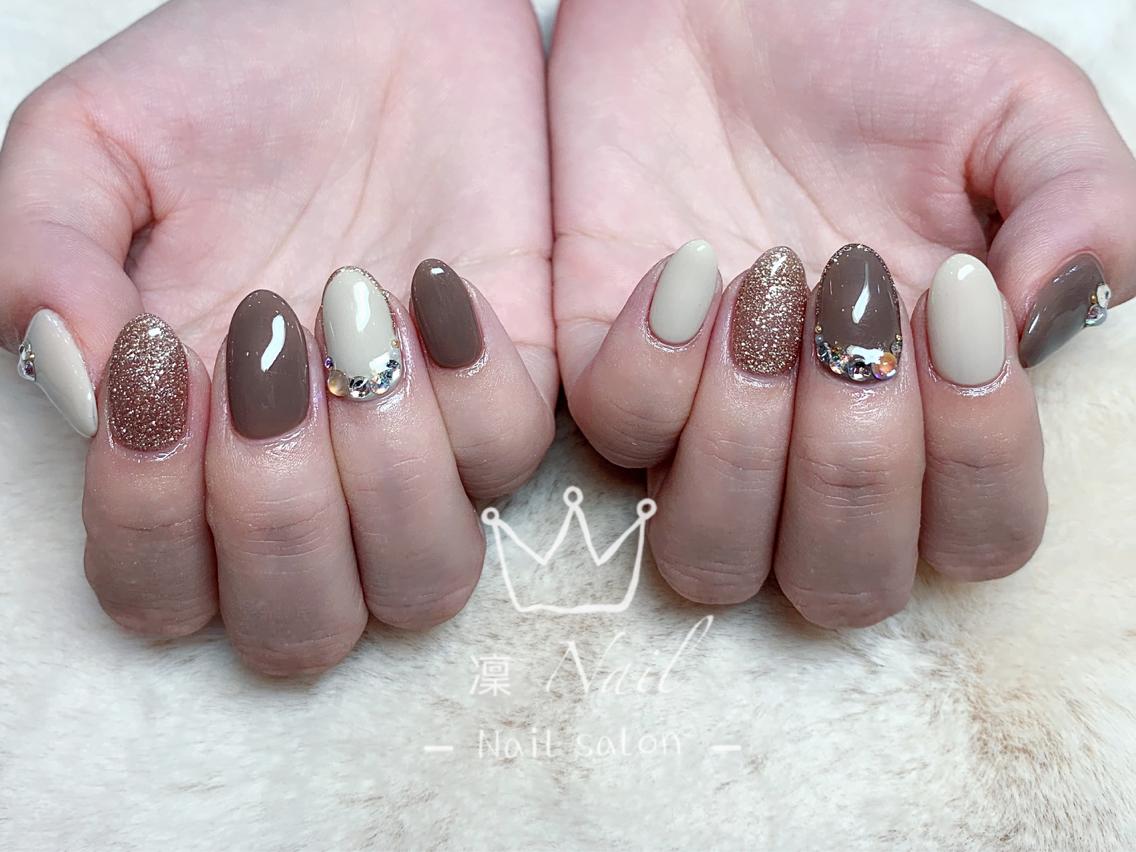 ショート カラー ネイル Le’a NailSalonのネイルデザイン