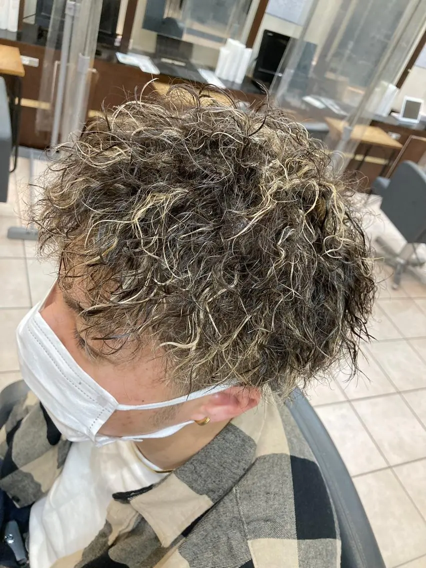 カット+イルミナカラー+ハイライト+パーマ✨メンズスペシャルデザインコース✨の写真
