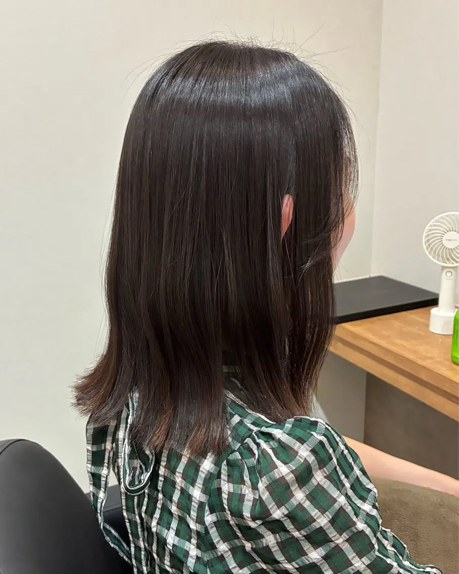 ミディアム 顔周りカット 伸ばしかけ カット 縮毛矯正 柴田真衣 /ナチュラル/半個室のヘアスタイル