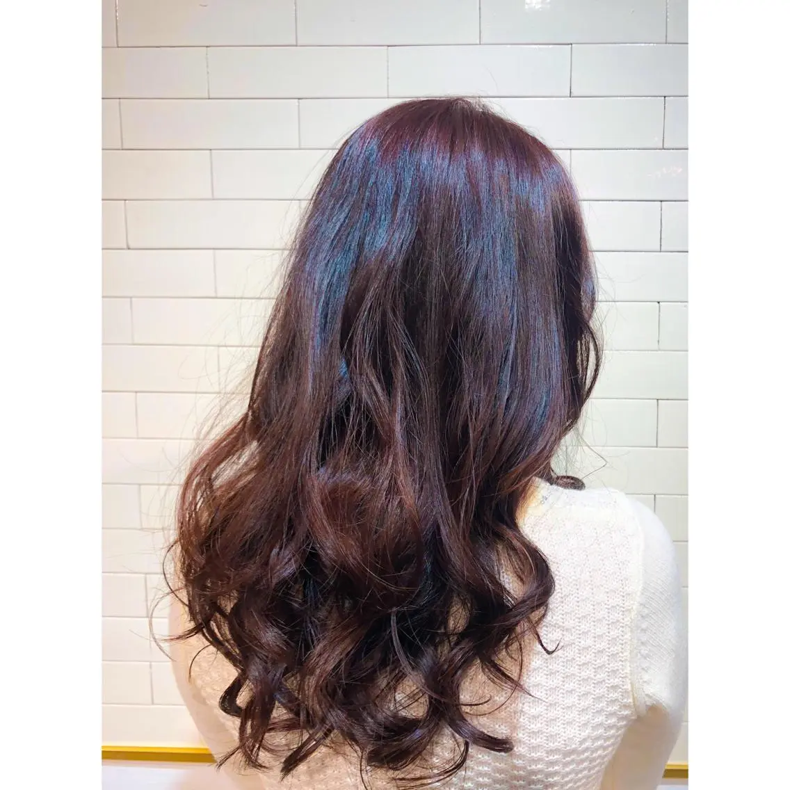 セミロング EIGHT plum TOKIOリミテッドのヘアスタイル