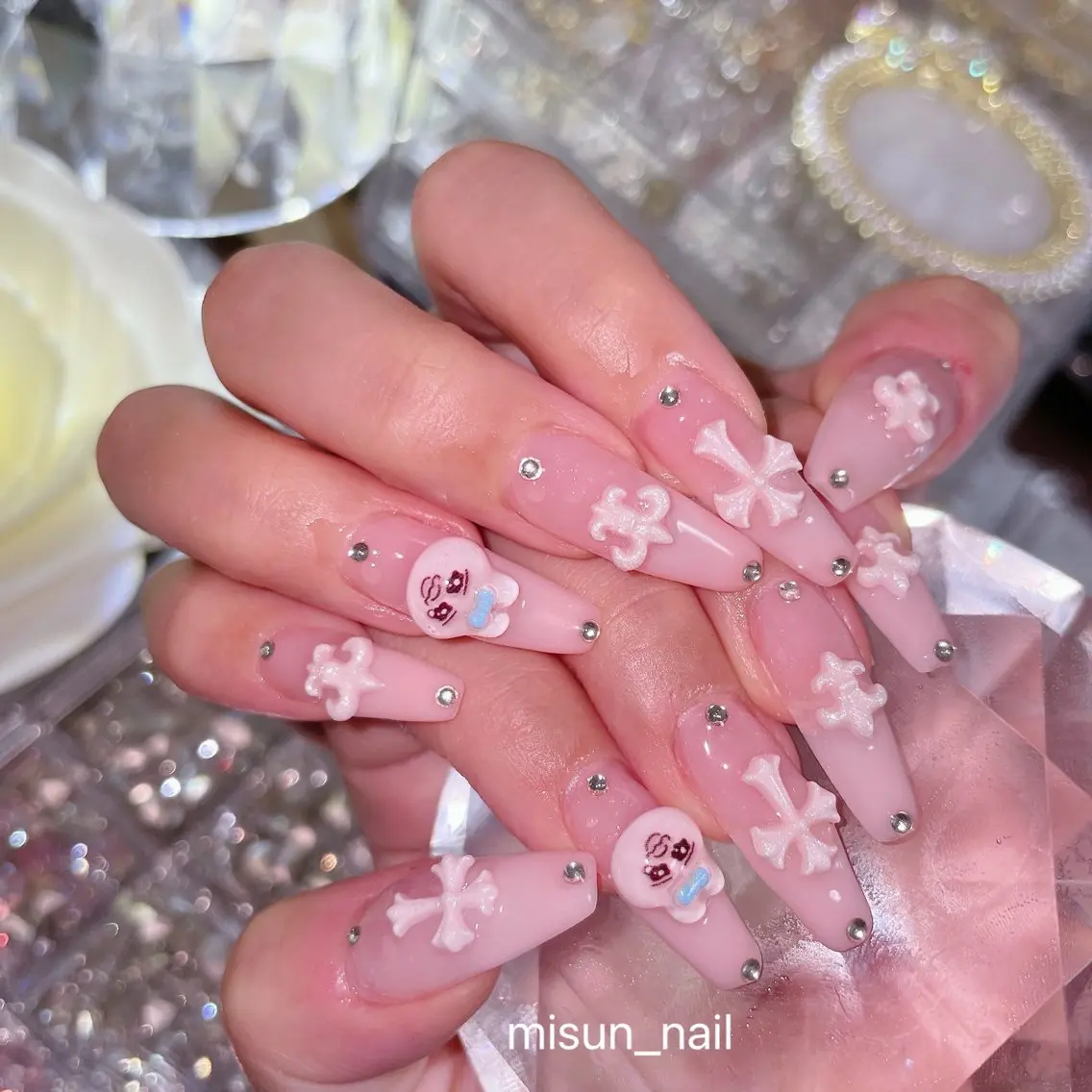 ネイル アートネイル オーロラネイル チークネイル 長さ出し フラッシュネイル misun_ nailのネイルデザイン