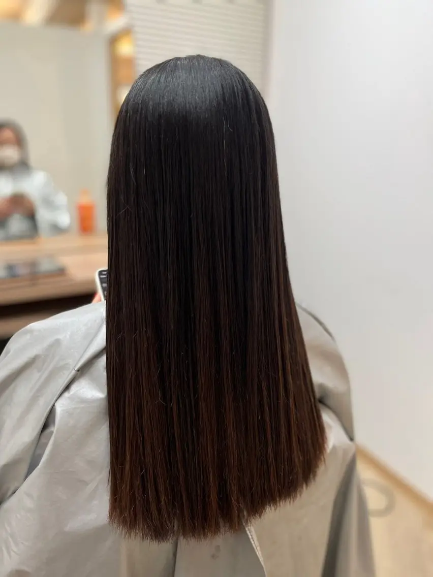 ロング カット 縮毛矯正 下野 悠也のヘアスタイル