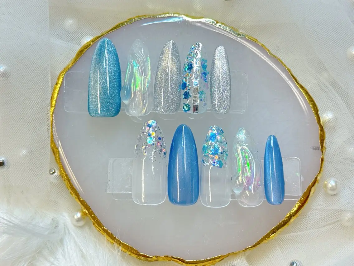 ネイル フレンチネイル ジェルネイル ガラスフレンチ 韓国ネイル マグネットネイル Queeens nailのネイルデザイン