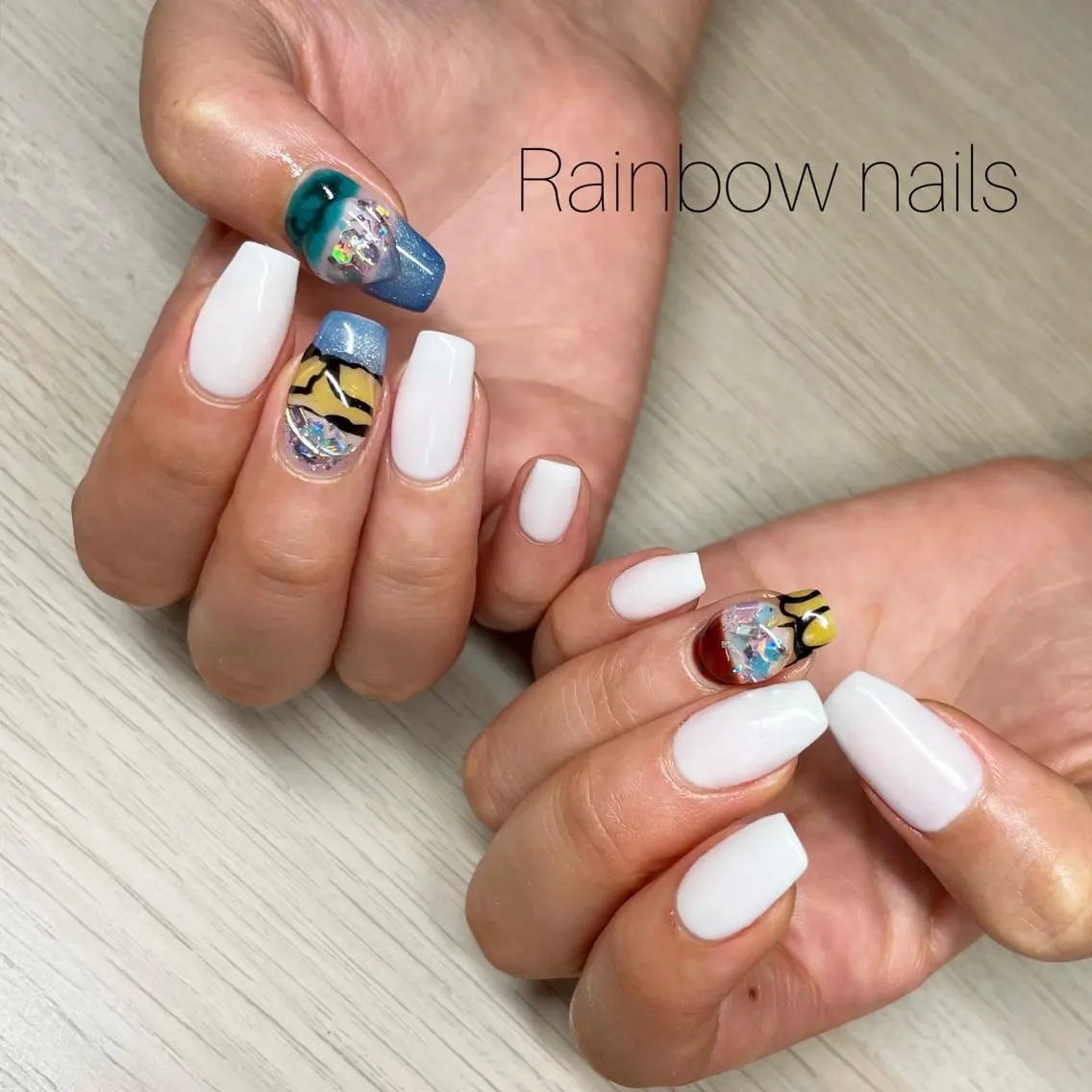 ネイル 持ち込み Rainbow nailsくろちゃんのネイルデザイン