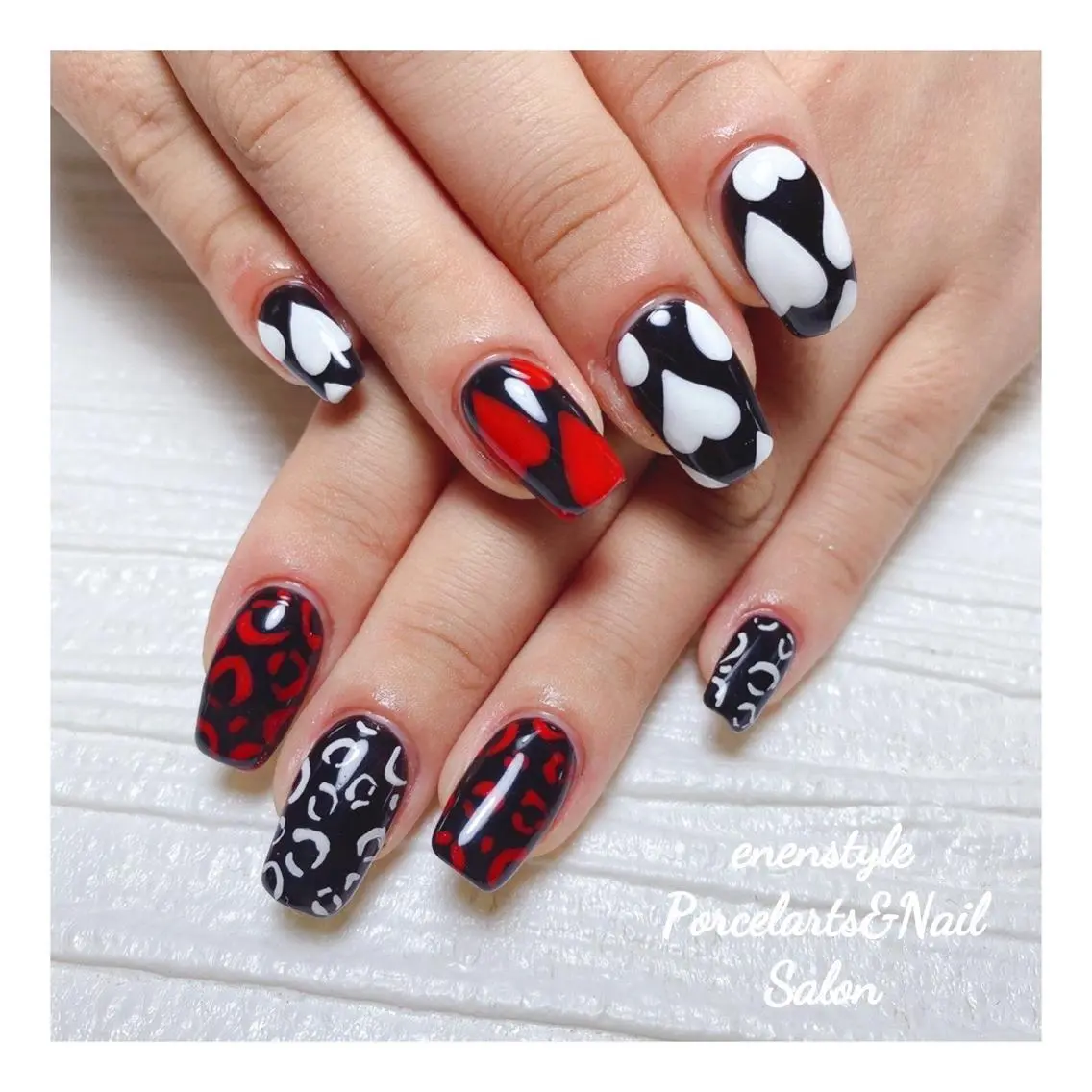 ミディアム ネイル 🐾enen style 🐾のネイルデザイン