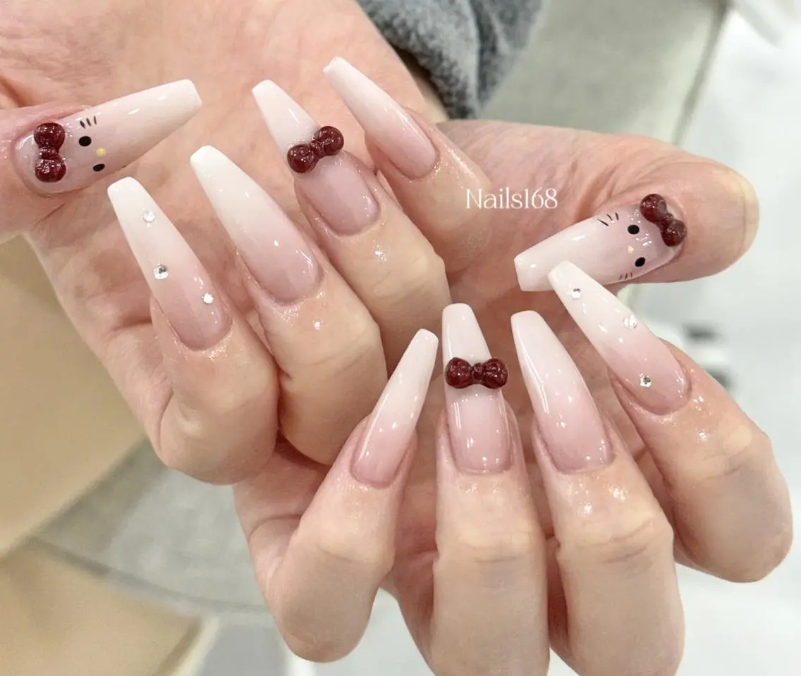 ネイル アートネイル オーロラネイル ブルー チークネイル フットネイル ハンドネイル NAILS168 新大久保店のネイルデザイン