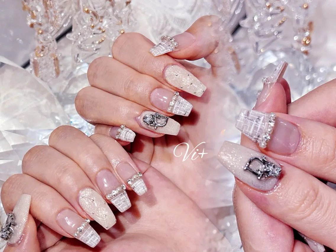 ネイル ハンドネイル ✨Nailsalon Vi+✨のネイルデザイン