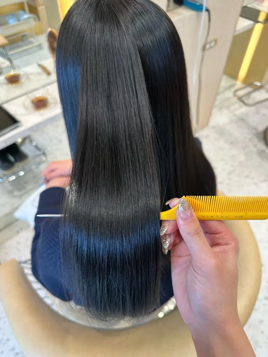 ロング パーマ カット 縮毛矯正 トリートメント 酒井 里穂のヘアスタイル