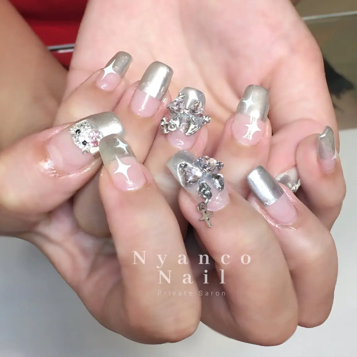 ネイル フレンチネイル ジェルネイル キラキラネイル ミラーネイル ワンホンネイル Nyanco Nailのネイルデザイン