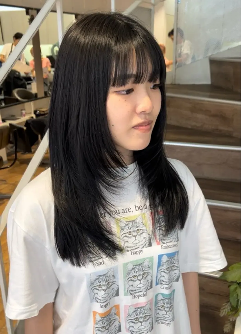 セミロング カラー カット ヘアカラー 石野 友唯のヘアスタイル