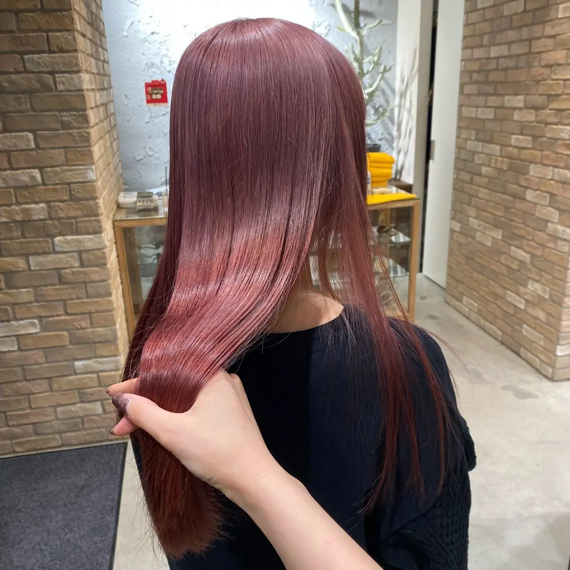 ロング 🌸ここみ🌸 透明感カラー🩶パリのヘアスタイル