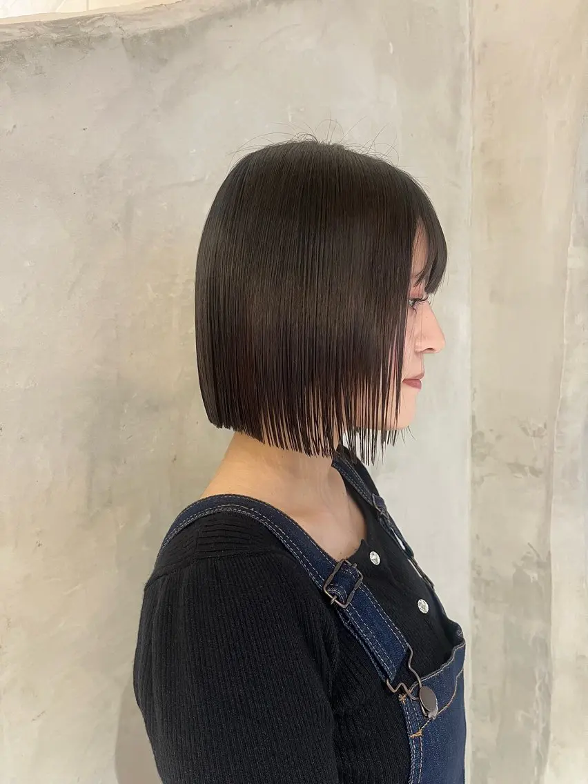 ミディアム カット トリートメント 切りっぱなしボブ/ 艶カラー/綾莉のヘアスタイル