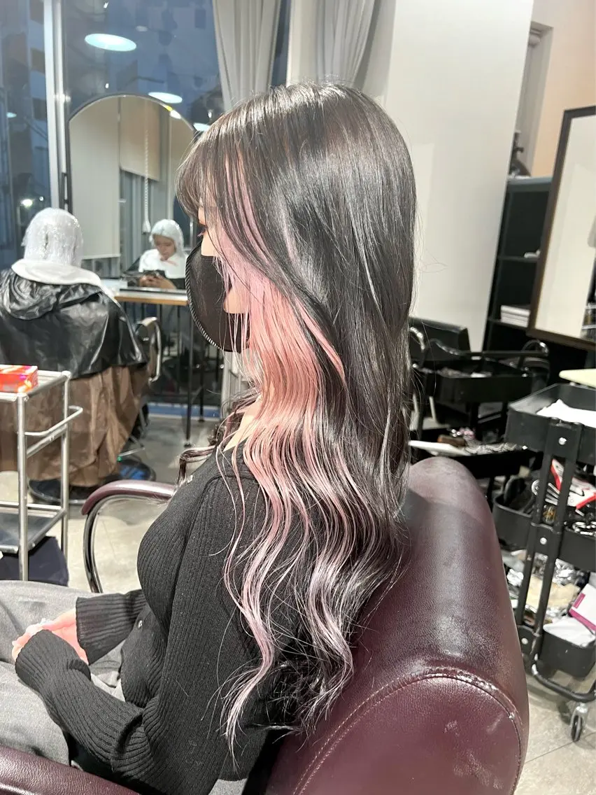 ロング カラー ヘアアレンジ ヘアカラー トリートメント ヘッドスパ ヘアセット 🌈インナーカラー ‘ショウマ’🌈のヘアスタイル