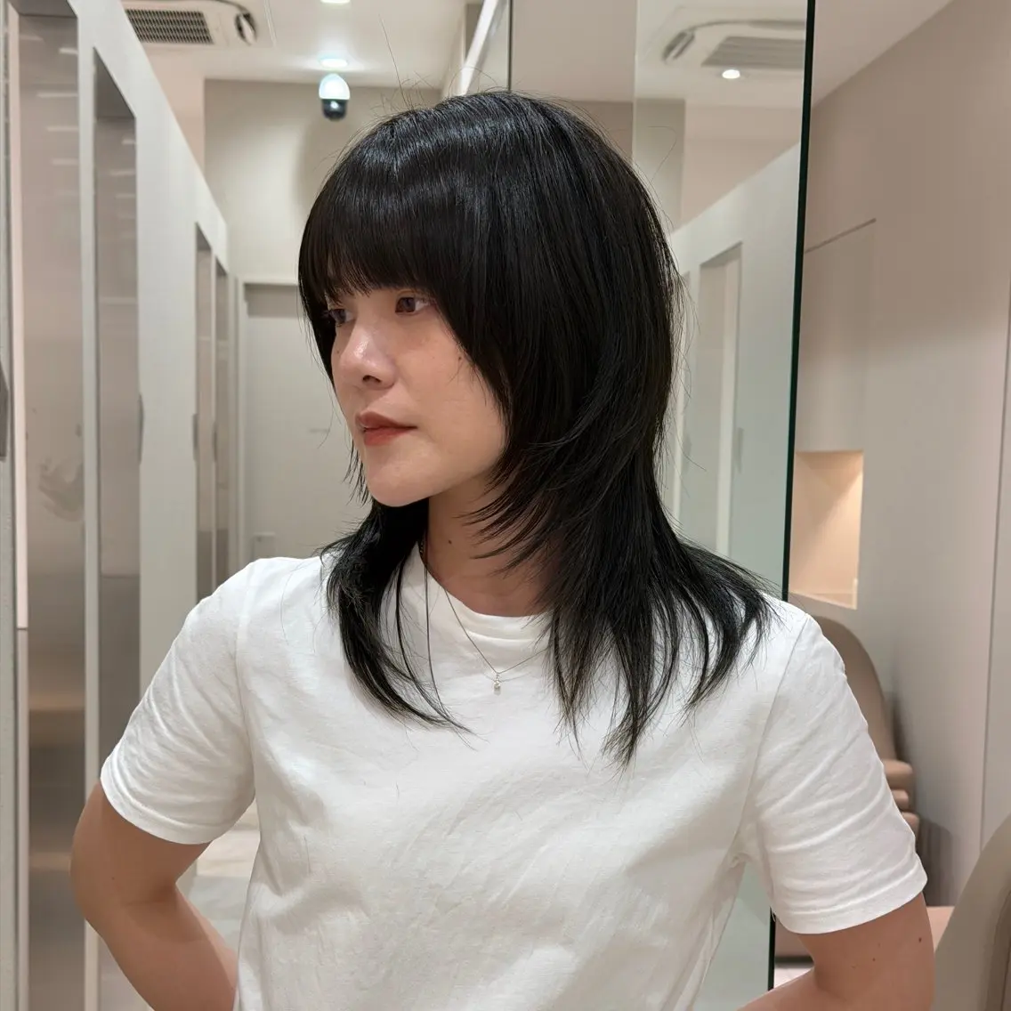 ミディアム レイヤーカット ウルフカット ウルフレイヤー カット igarashi 【レイヤーカット】のヘアスタイル