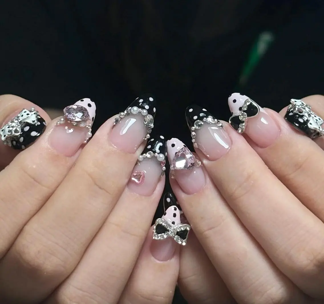 ネイル ハンドネイル 🎀 NaNa_nailのネイルデザイン