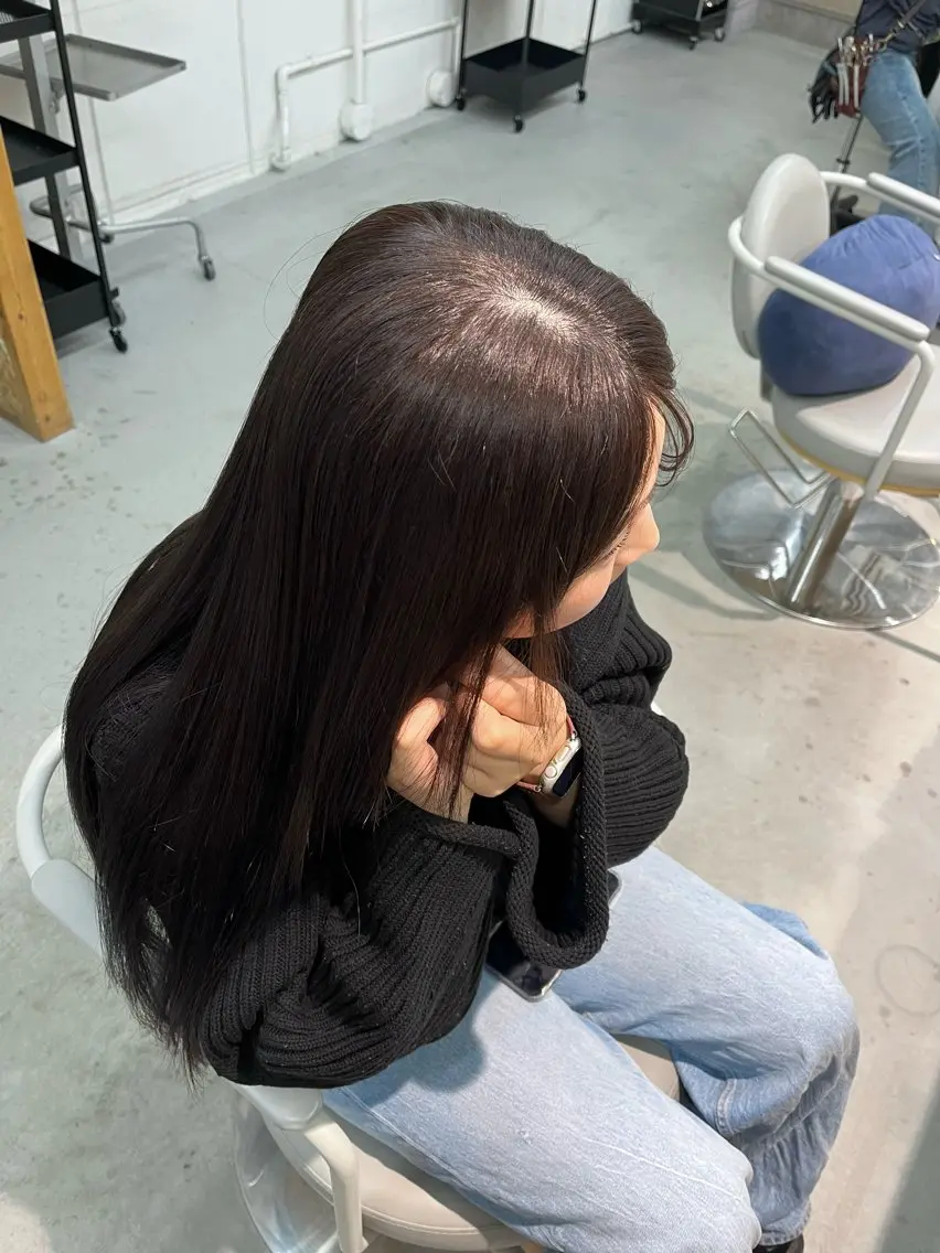 ロング ヘアカラー わだ なつきのヘアスタイル