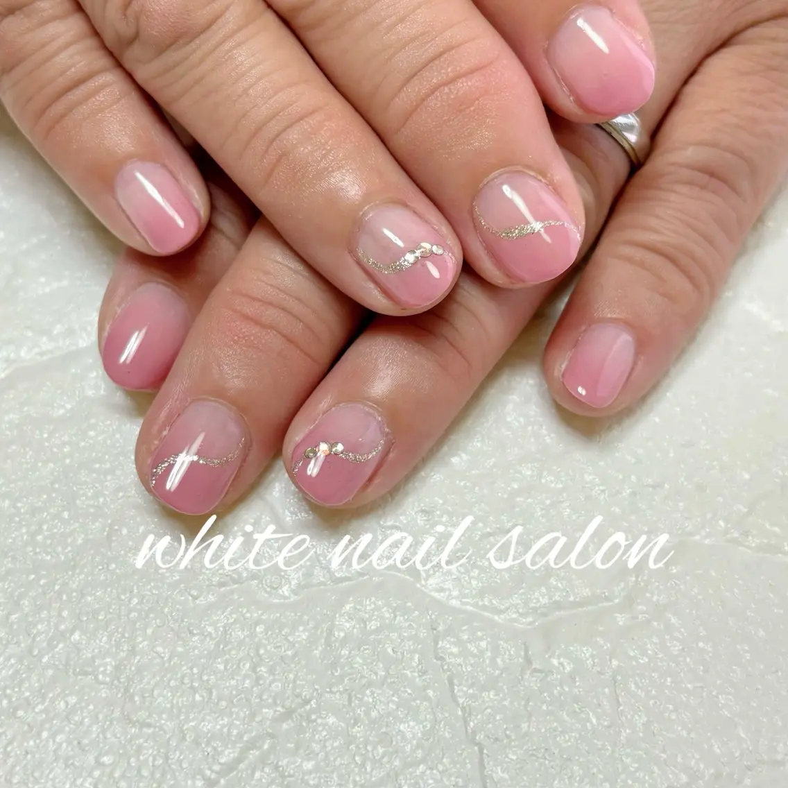 ネイル ホワイト ハンドネイル white nail salonのネイルデザイン