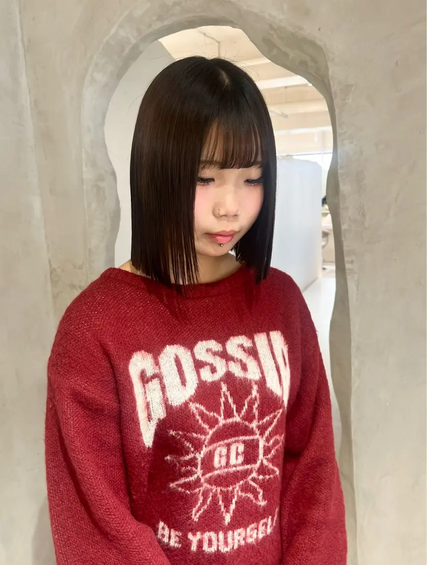 ミディアム 切りっぱなしボブ ボブ 切りっぱなしボブ/ 艶カラー/綾莉のヘアスタイル