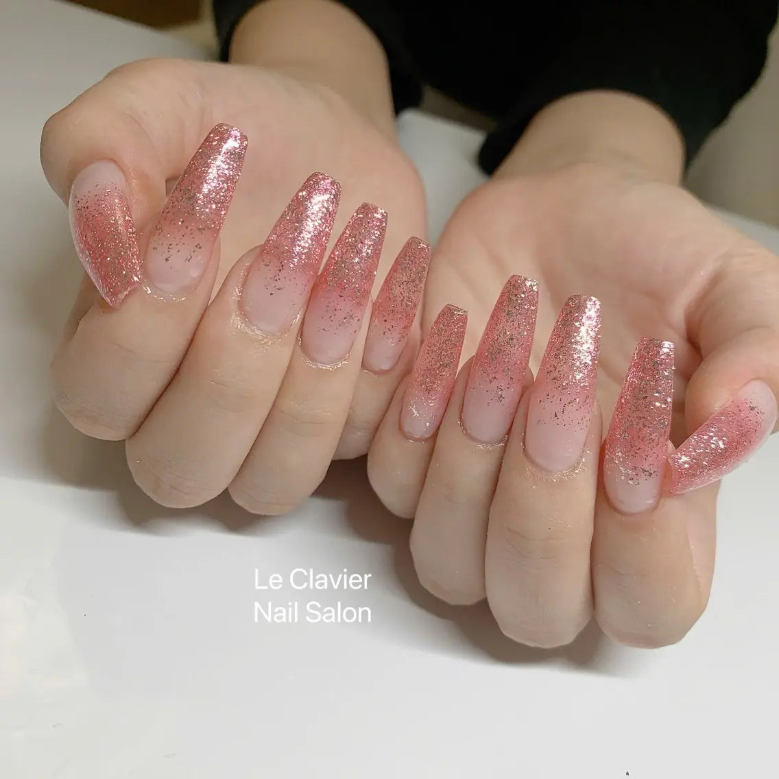ラメグラデーション(ベース色付き)の写真