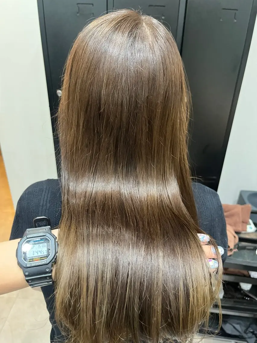 ロング カラー カット ヘアカラー トリートメント ブリーチなし 暖色カラー/井上あいのヘアスタイル