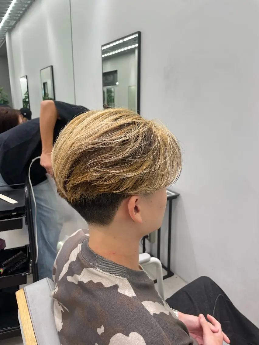 メンズ 丸岡 成穂のヘアスタイル