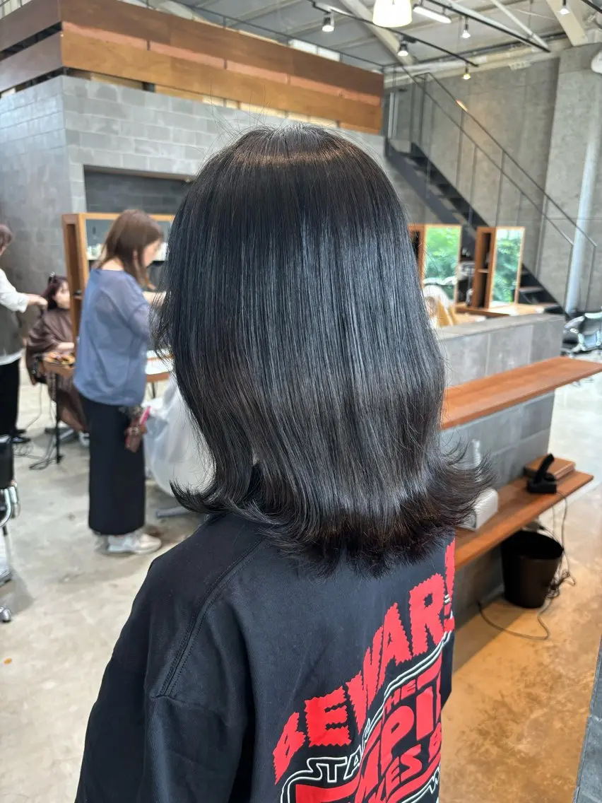 ミディアム カラー パーマ ヘアアレンジ ヘアカラー トリートメント ヘッドスパ ヘアセット 押切 響 のヘアスタイル