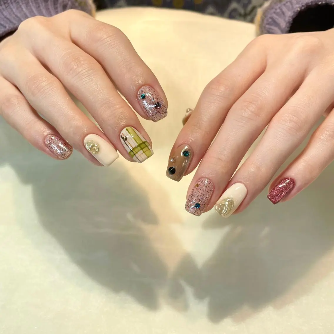 ロング ネイル ハンドネイル 新井 ひなののネイルデザイン