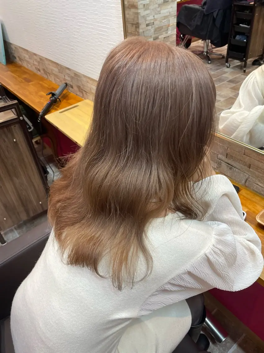 ロング カラー ヘアカラー YUI/ ブリーチカラー🌷のヘアスタイル