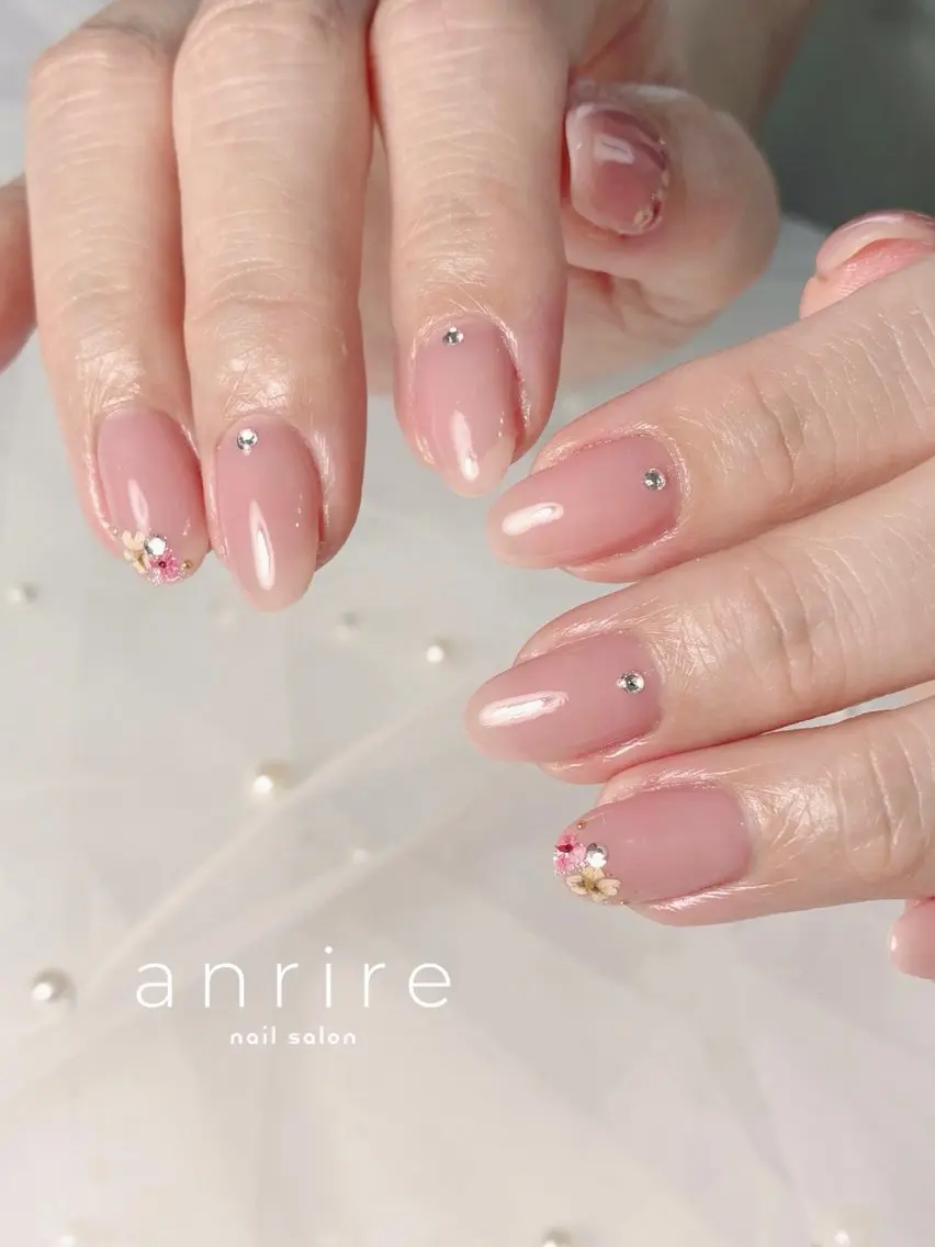 ネイル フラワーネイル オフィスネイル シンプルネイル nailsalon anrireのネイルデザイン