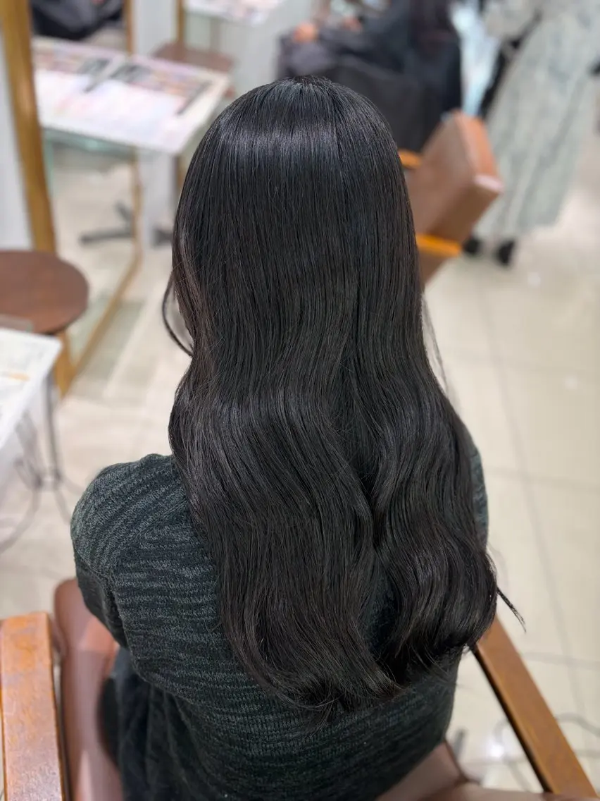 ロング ヘアカラー トリートメント 巻ける🫧縮毛矯正 💞はな🎀のヘアスタイル