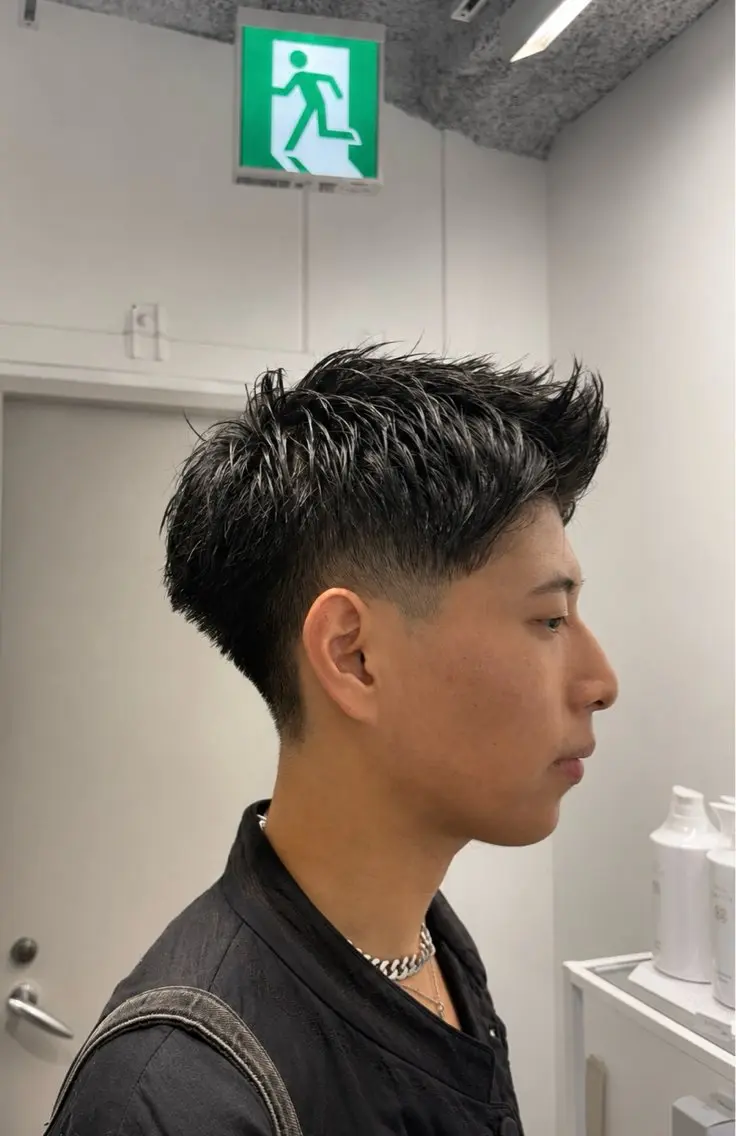ショート メンズ カット 冨沢 巧のヘアスタイル
