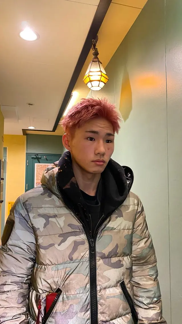 カラー ブリーチ ヘアカラー 友野 勇次のヘアスタイル