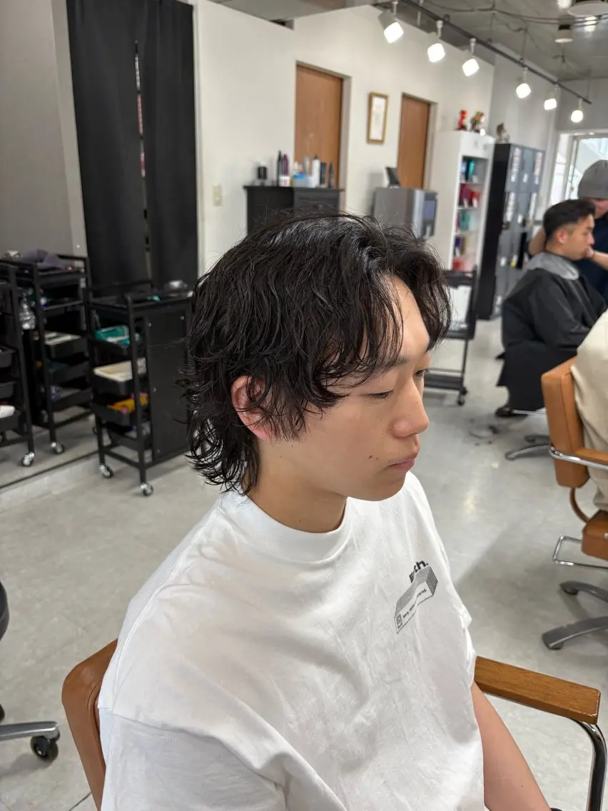 パーマ メンズ メンズパーマ メンズウルフカット ウルフカット 下北沢メンズパーマ 特化園田 楓莉のヘアスタイル