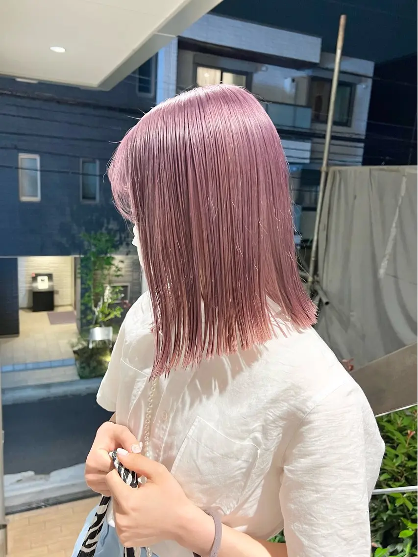 ミディアム カット ヘアカラー トリートメント 艶髪レイヤー/ ハイトーンKeitaのヘアスタイル