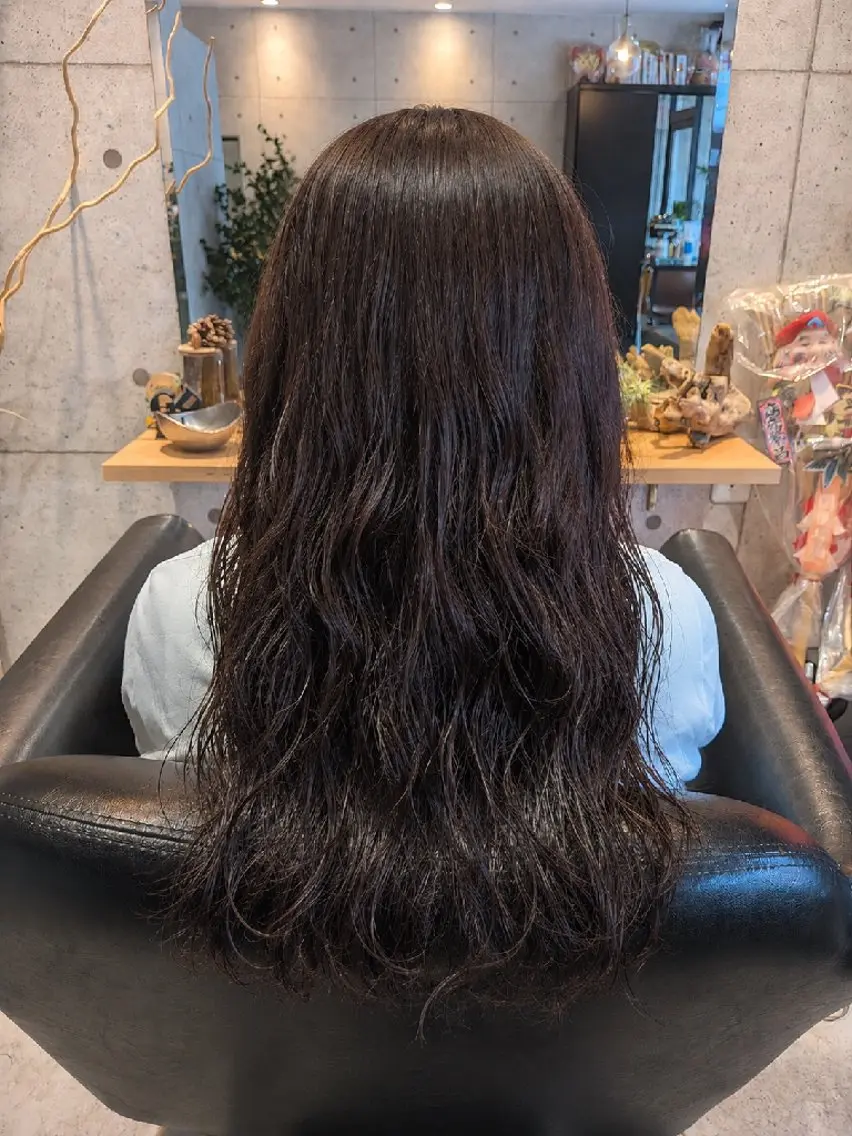 ロング NISHIDA MINAMIのヘアスタイル