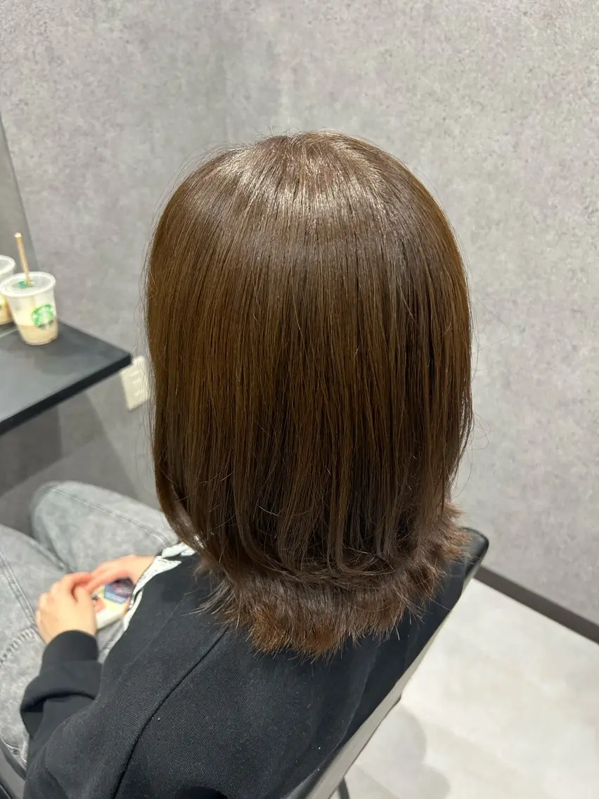 ミディアム カラー ブルーカラー オレンジ 佐野 彩音のヘアスタイル