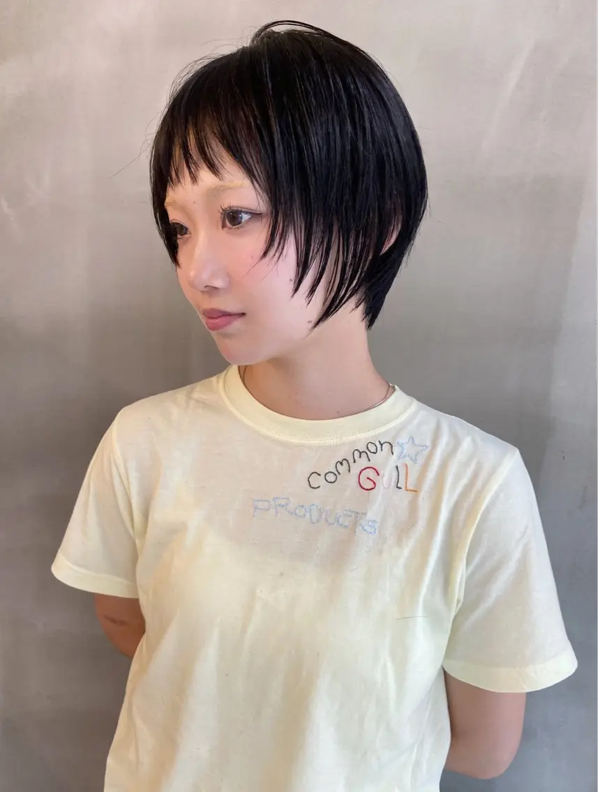 ショート 牧野 桃香のヘアスタイル