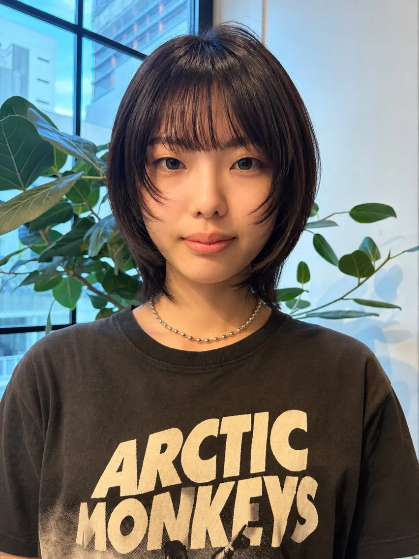 ショート カラー カット ヘアカラー トリートメント 小顔垢抜けレイヤー/ ハイトーン/YUTOのヘアスタイル